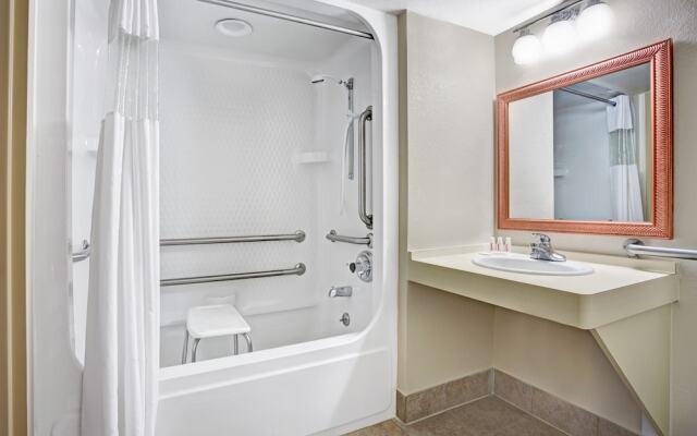 Travelodge Iowa City