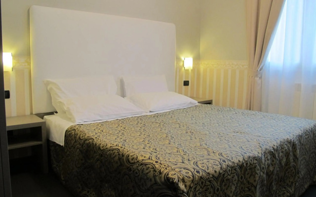 Hotel Laguna Residence