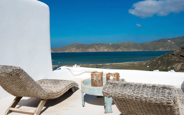 Beautiful Villa at Panormos
