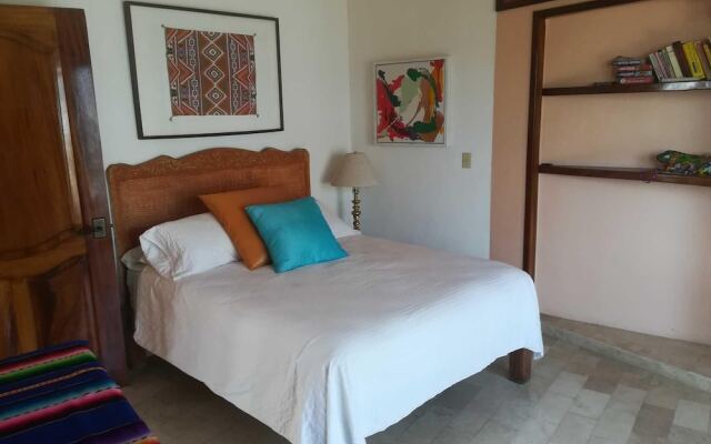Vista De Bahia 4 Bedrooms 3.5 Bathrooms Villa