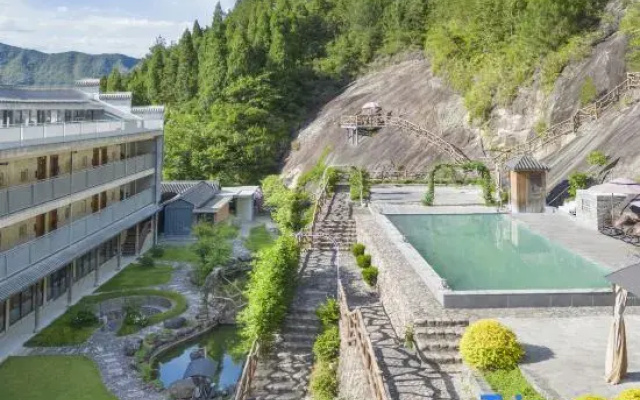 Xianju Yinquan Mountain Villa (Shenxianju Danzhu)