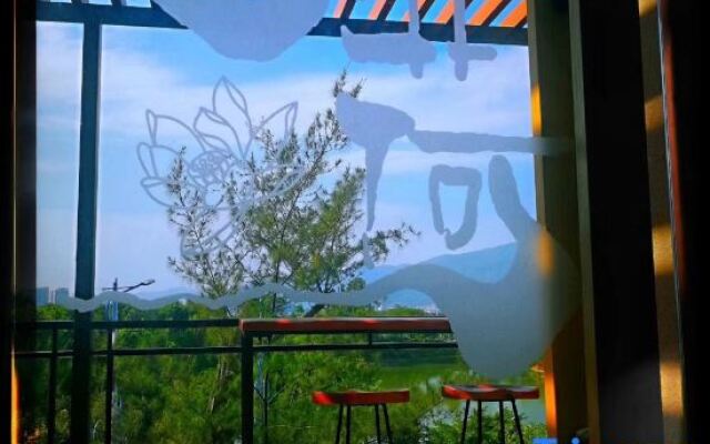 Zhaoqing Ruhe Lakeview Homestay (Qixingyan Paifang Branch)