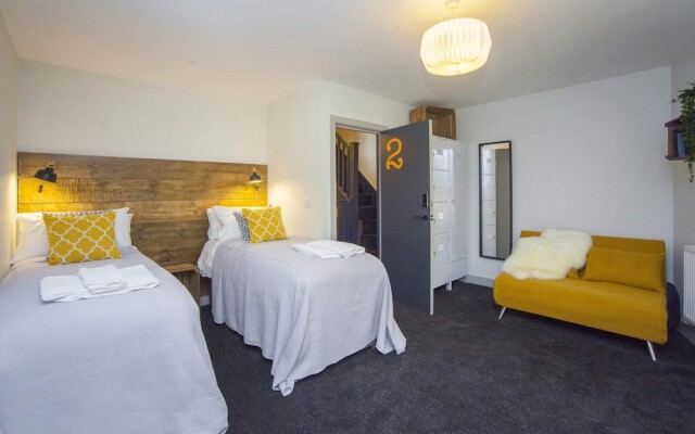 Higgihaus at 3a Cheltenham Lane Bristol