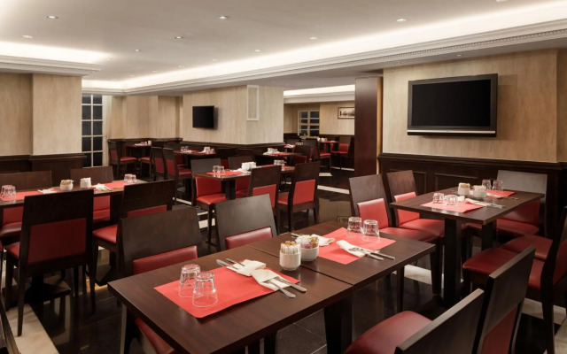 Royal Eagle Hotel
