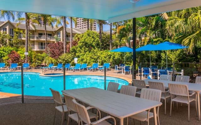 Comfort Inn & Suites Mari Court