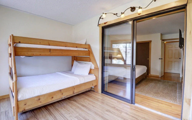 Pet-friendly Very Spacious Condo - BE108 by RedAwning