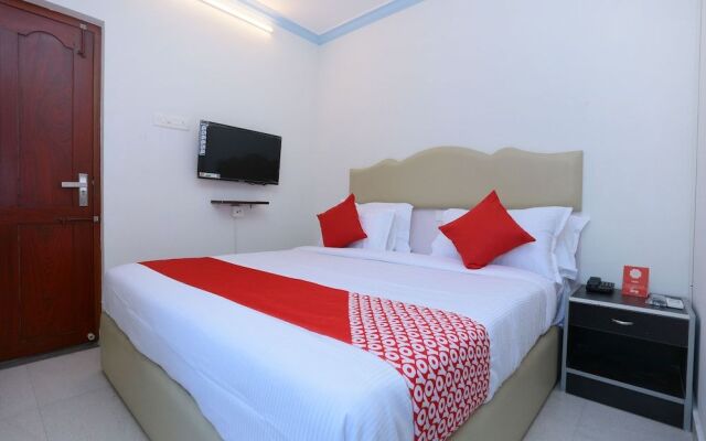 OYO 22008 Jrj Suites