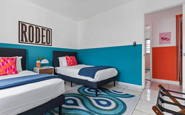 Retro Rewind Stylish Near Design District Miami