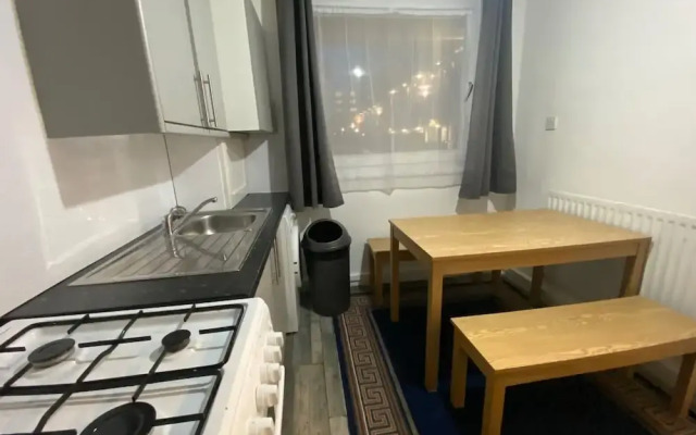 London Charm - 3 Bedroom House Near Canary Wharf