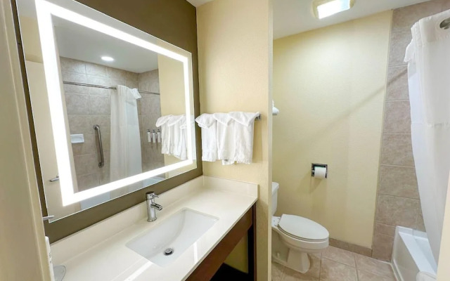 Sonesta Essential Hotels Overland Park