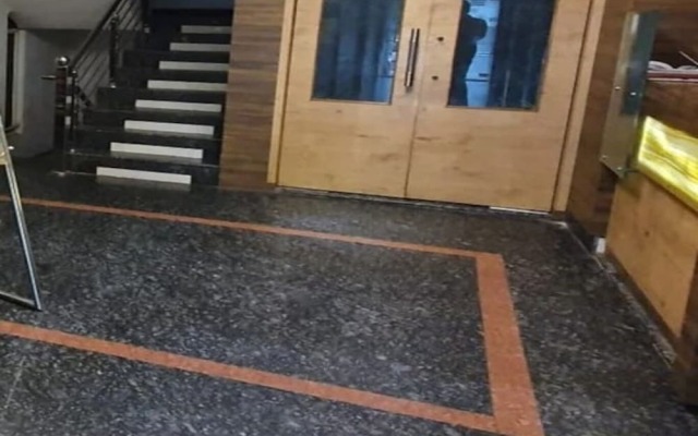 Anroute Stays122- Shastri Nagar