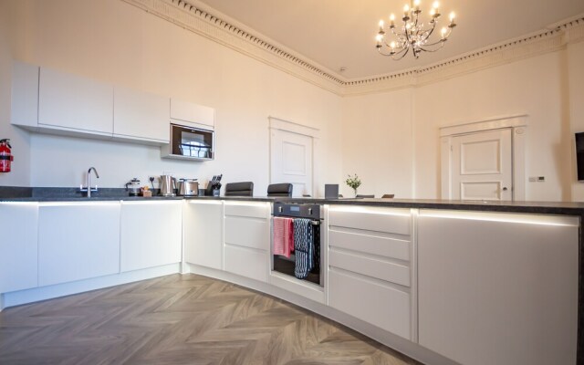 1 Bed- The Kensington Suite