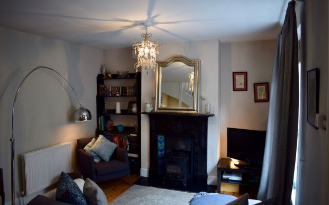 Central 2 Bedroom Dublin Home