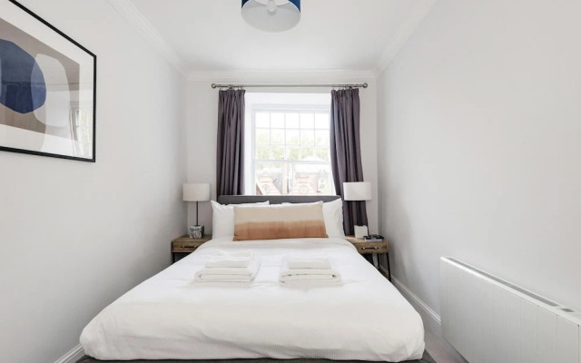 The Knightsbridge Suite Next to Sloane Square
