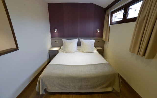 Apartamentos Turisticos LLanes