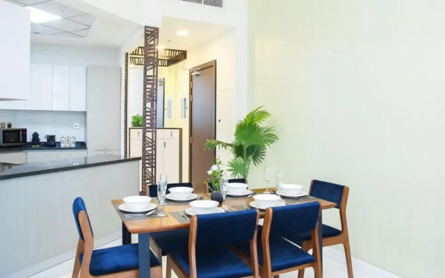 Chic 3BR Apt Near Dubai Mall