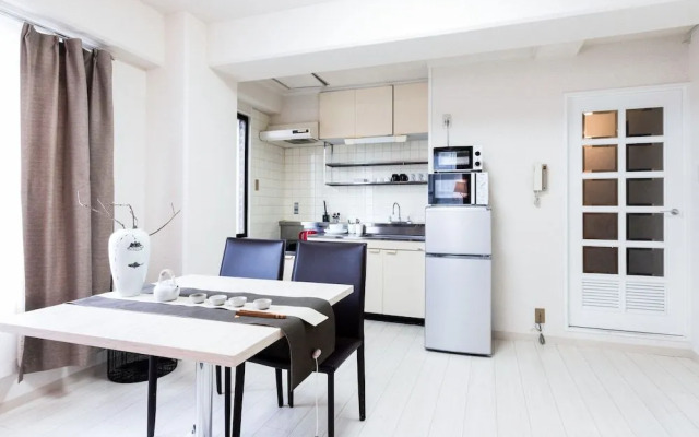 Ostay Kuromon Hotel Apartment