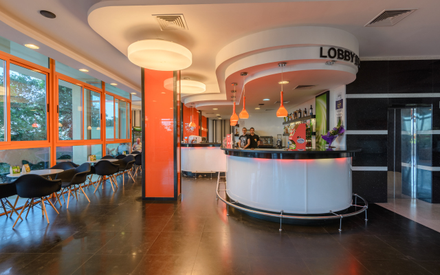 Sunrise Hotel