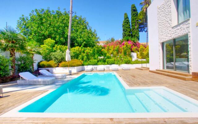 2244 - Modern Villa Puerto Banus