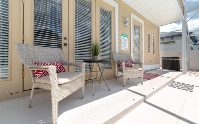 Rvh_295r Sparkling Oasis 4 Bedroom Home