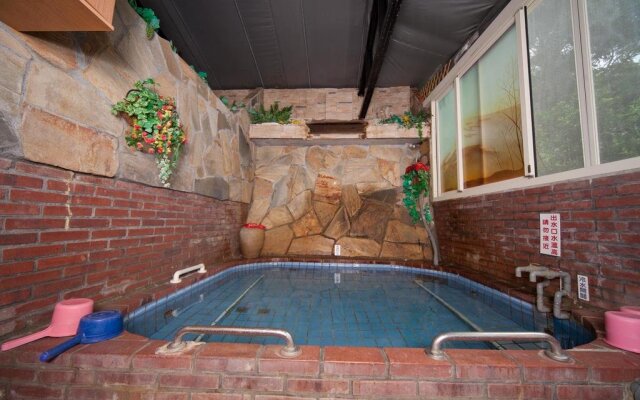 Celebrity Hotspring Hotel