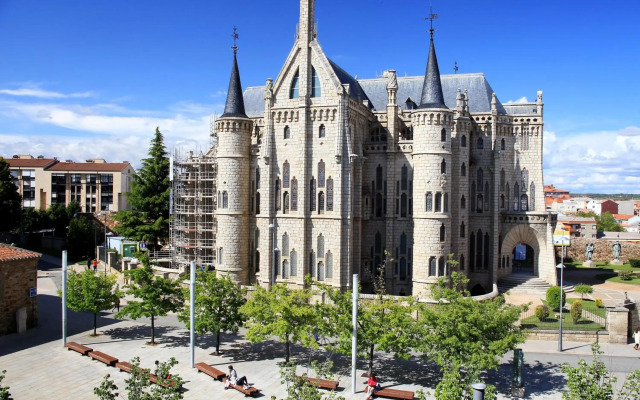 Hotel Gaudí