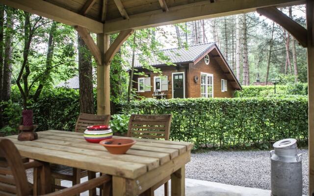 Luxurious Chalet in Oud-turnhout With Large Garden