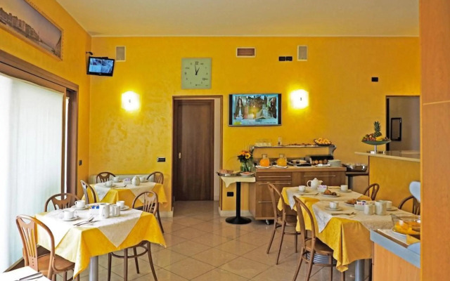 Hotel Cris