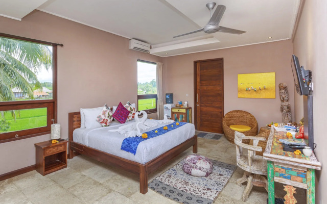 Solo Villas and Retreat