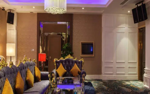 Xinxing Century Hotel