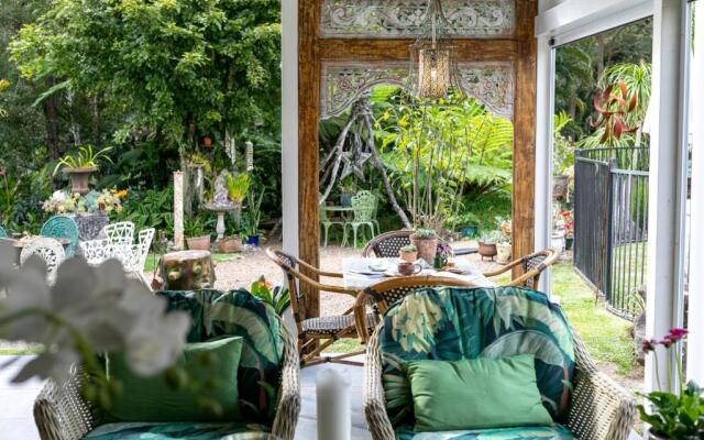 Noosa Valley Manor B&B Retreat