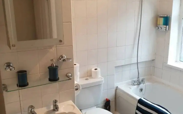 South Shield's Emerald 2 Bed Apartment