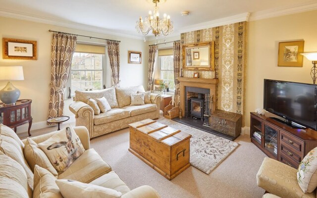 Host Stay Apartment 7 Sneaton Hall