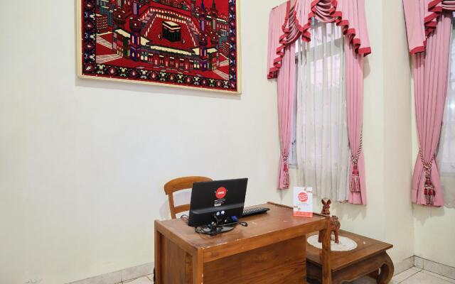 OYO 2061 Rizki Dhira Guest House Syariah