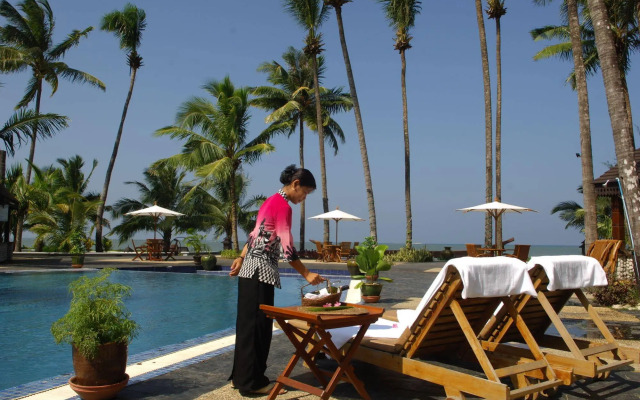 Amazing Chaung Tha Resort