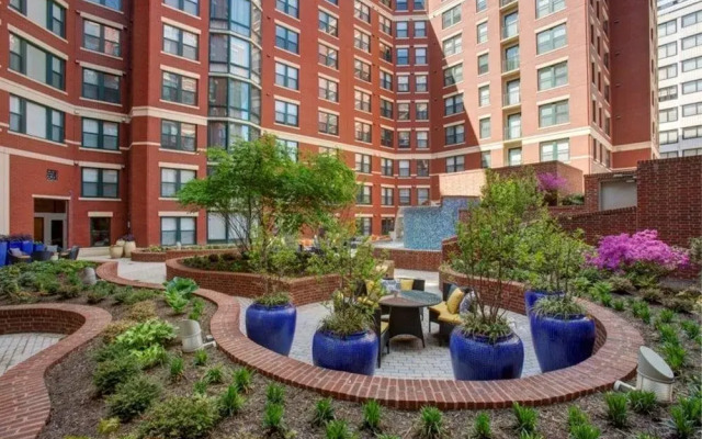 Weichert Suites at Thomas Circle