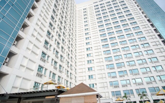 SR Vacation Rental - Grand Cenia Residences