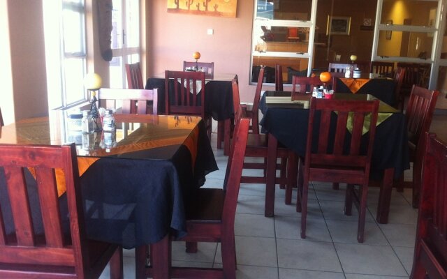 Cactus Inn