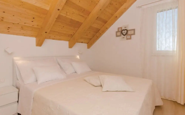 Luxury Villa Malo