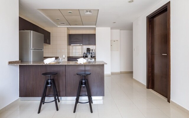 Dashing 1BR Apartment In Dubai Marina