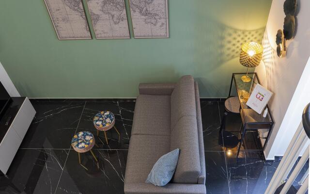 Atelier Apartments - Floral C - RS