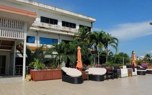 Pattana Hotel