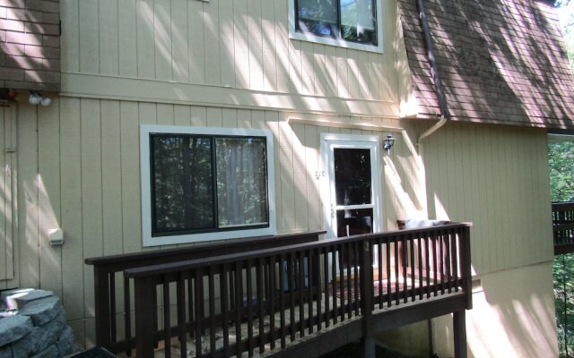 Ski Country 66-c 2 Bedroom Condo by RedAwning