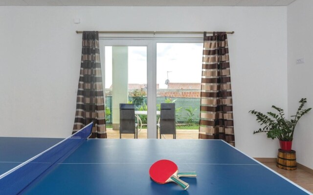 Beautiful Home in Medulin With Wifi and 5 Bedrooms