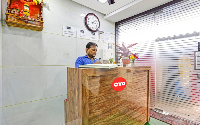 OYO 92129 Hotel S K Palace