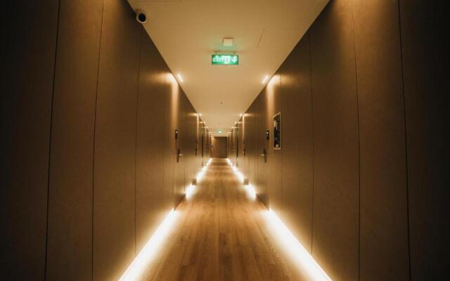 AMR Hotel