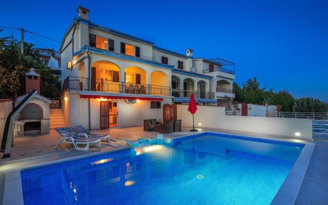 Villa Ante - 6m from the sea