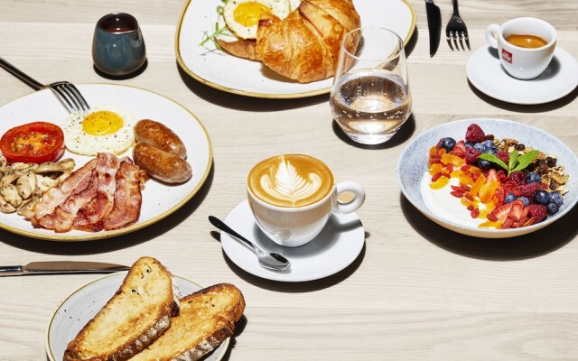 Bridgewater Apartments by Century City Hotels