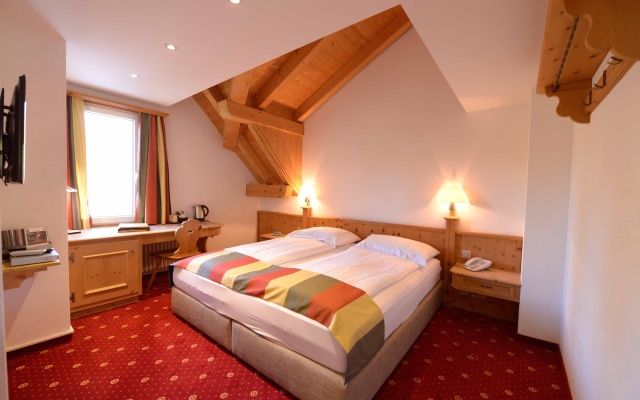 Hotel Waldhaus am See – Guest Rooms – St. Moritz