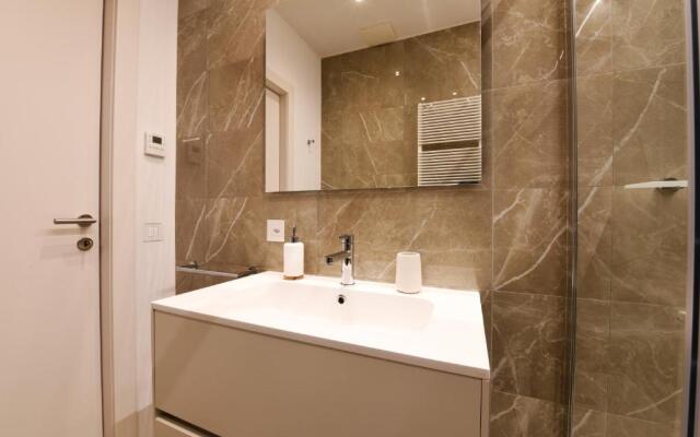 Lake Modern Suites - Free Parking & Self Check-in